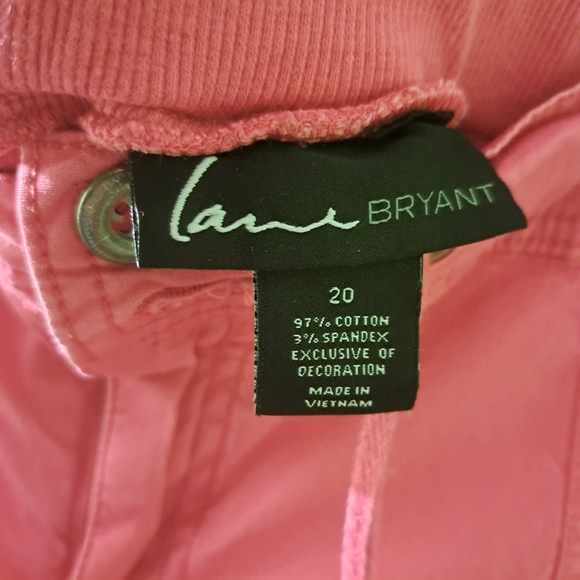 Lane Bryant Women's Capri's - Picture 9 of 14